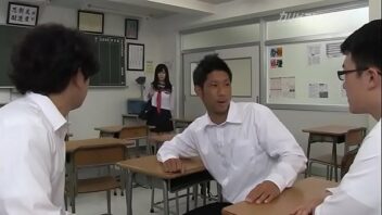 クリムゾン 学園 エロ